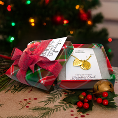 (Gift-wrapped) Woman at the Well Circle + Heart Pendant Necklace - Gold